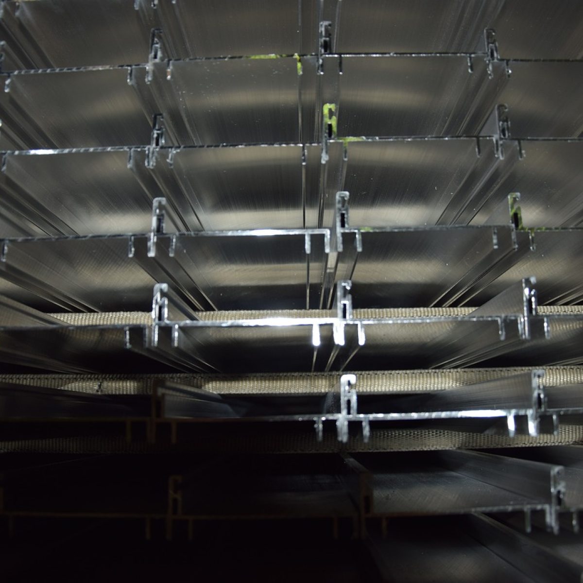 aluminum-2641126_1280