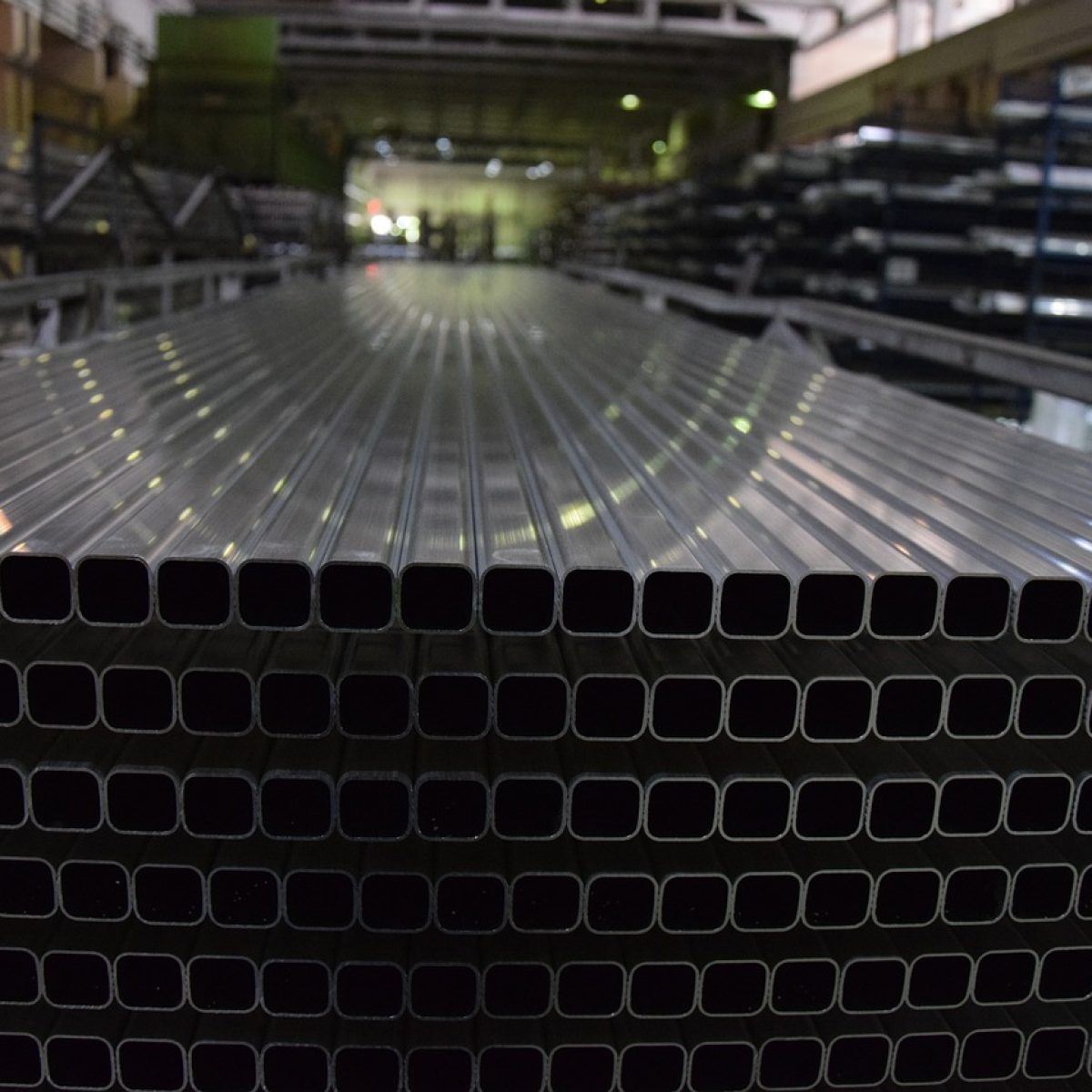 aluminum-2641131_1280